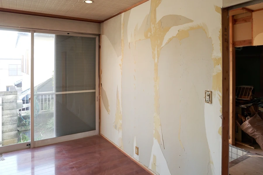 How Wallpaper Removal Enhances Interior Design Flexibility in Bluffton, SC How Wallpaper Removal Enhances Interior Design Flexibility in Bluffton, SC